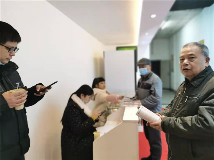 四川中青旅綿陽分社、綿陽市中旅假日旅行社、綿陽自來文化傳播有限公司24H自助售貨服務(wù)盛大開業(yè)