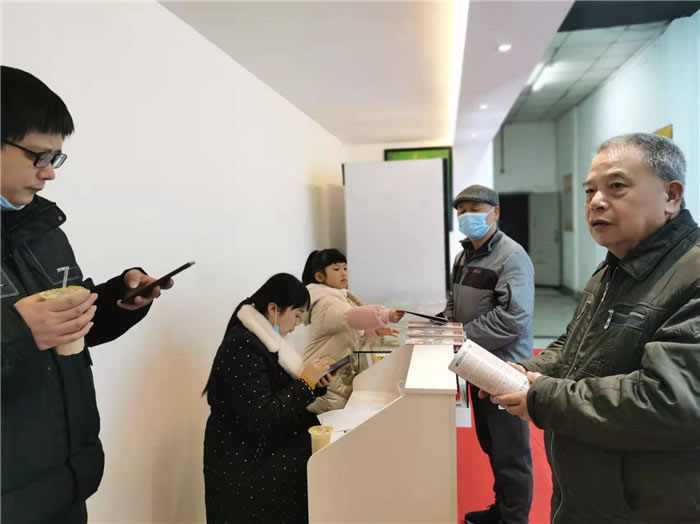 四川中青旅綿陽分社、綿陽市中旅假日旅行社、綿陽自來文化傳播有限公司24H自助售貨服務(wù)盛大開業(yè)