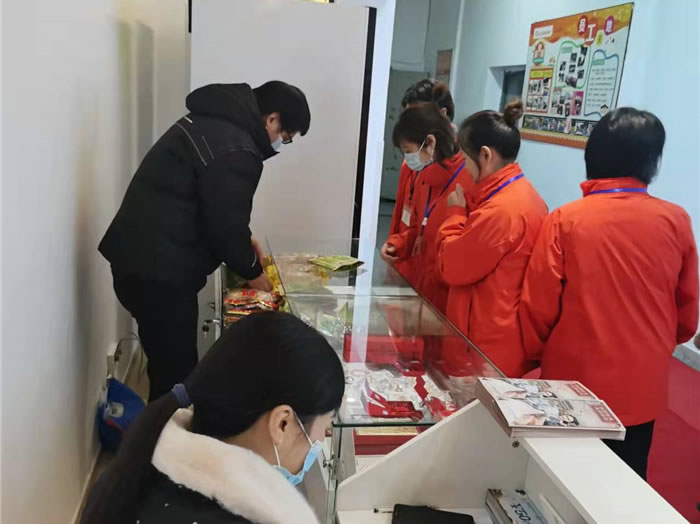 四川中青旅綿陽分社、綿陽市中旅假日旅行社、綿陽自來文化傳播有限公司24H自助售貨服務(wù)盛大開業(yè)